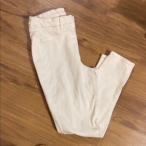 Women’s American Eagle Jeans